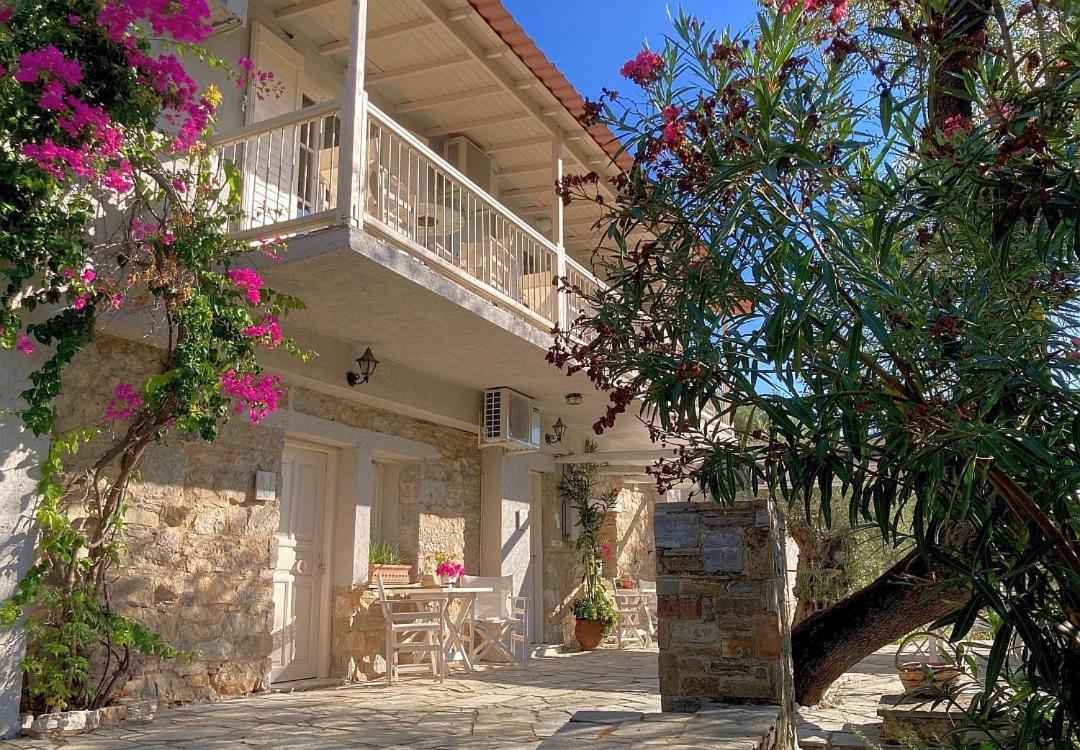 Lithea Villas And Studios By The Sea Agios Petros  Extérieur photo
