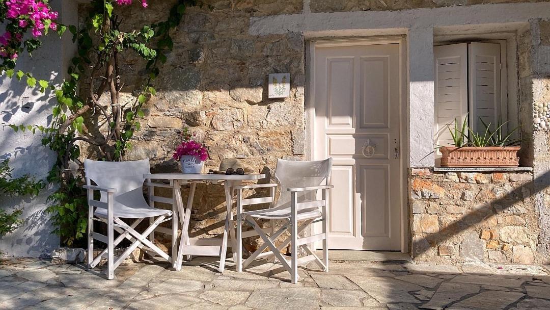 Lithea Villas And Studios By The Sea Agios Petros  Extérieur photo